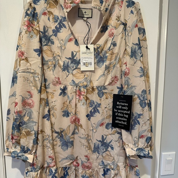 Tuckernuck Lily of the Valley Palmerston Dress
Pattern: Snowberry Floral - Picture 8 of 9